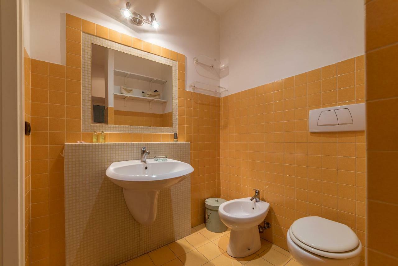 Colosseo & San Clemente Cozy Flat Rome Exterior photo