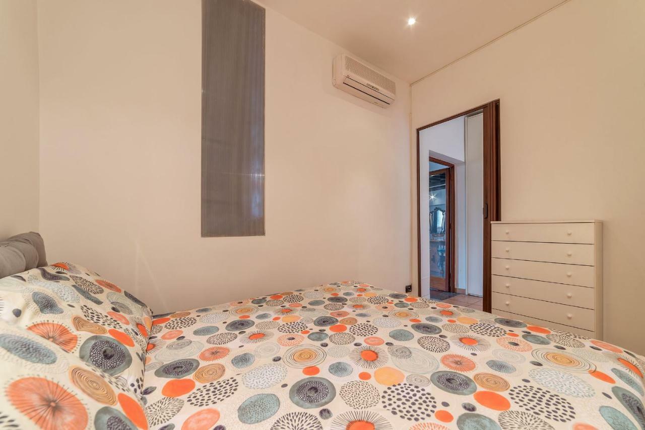 Colosseo & San Clemente Cozy Flat Rome Exterior photo